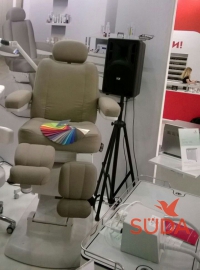 педикюрное кресло на стенде suda
